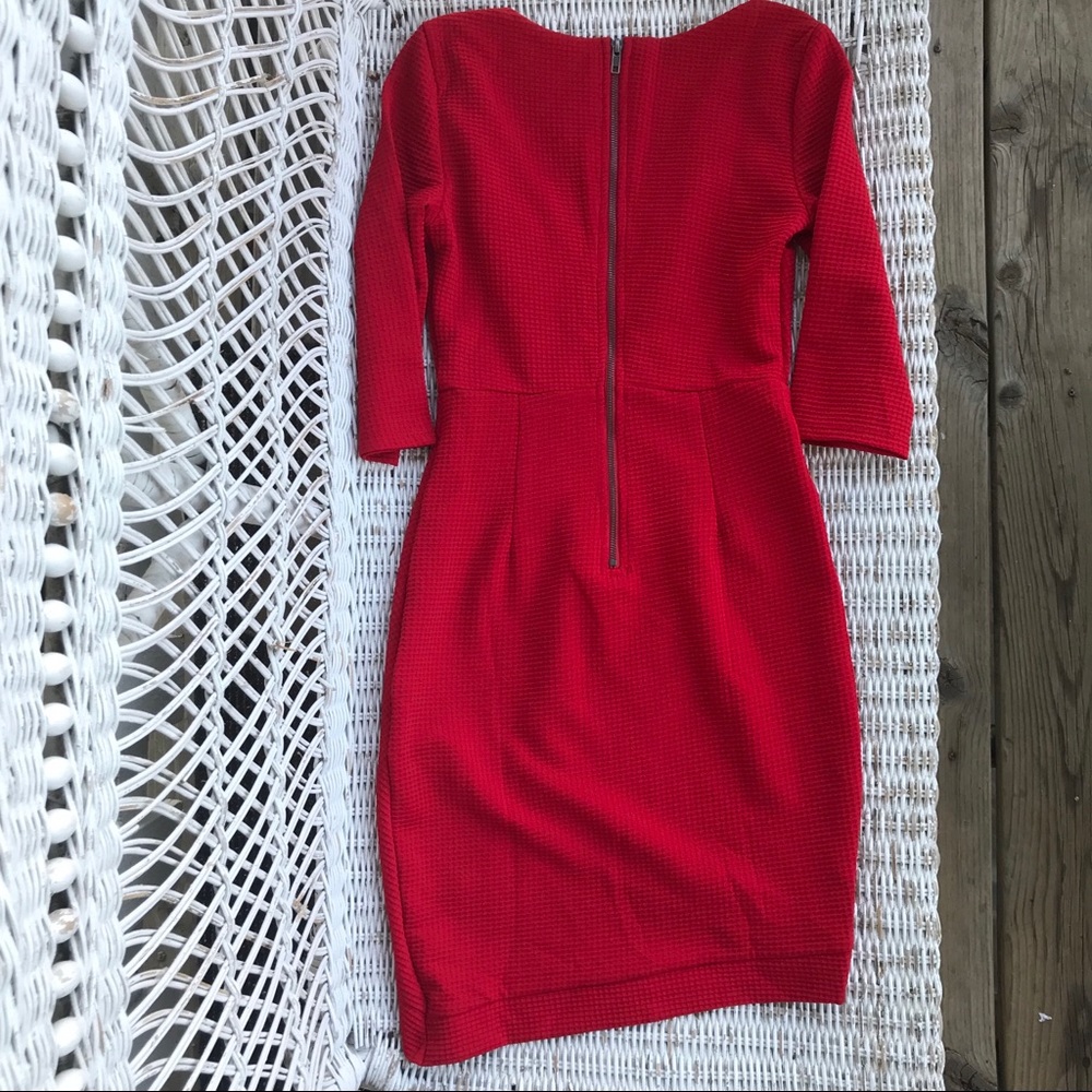 🆕NWOT {Blossom Couture} Plunging Neckline Textured Red Party Dress, Size 8 - Picture 7 of 9